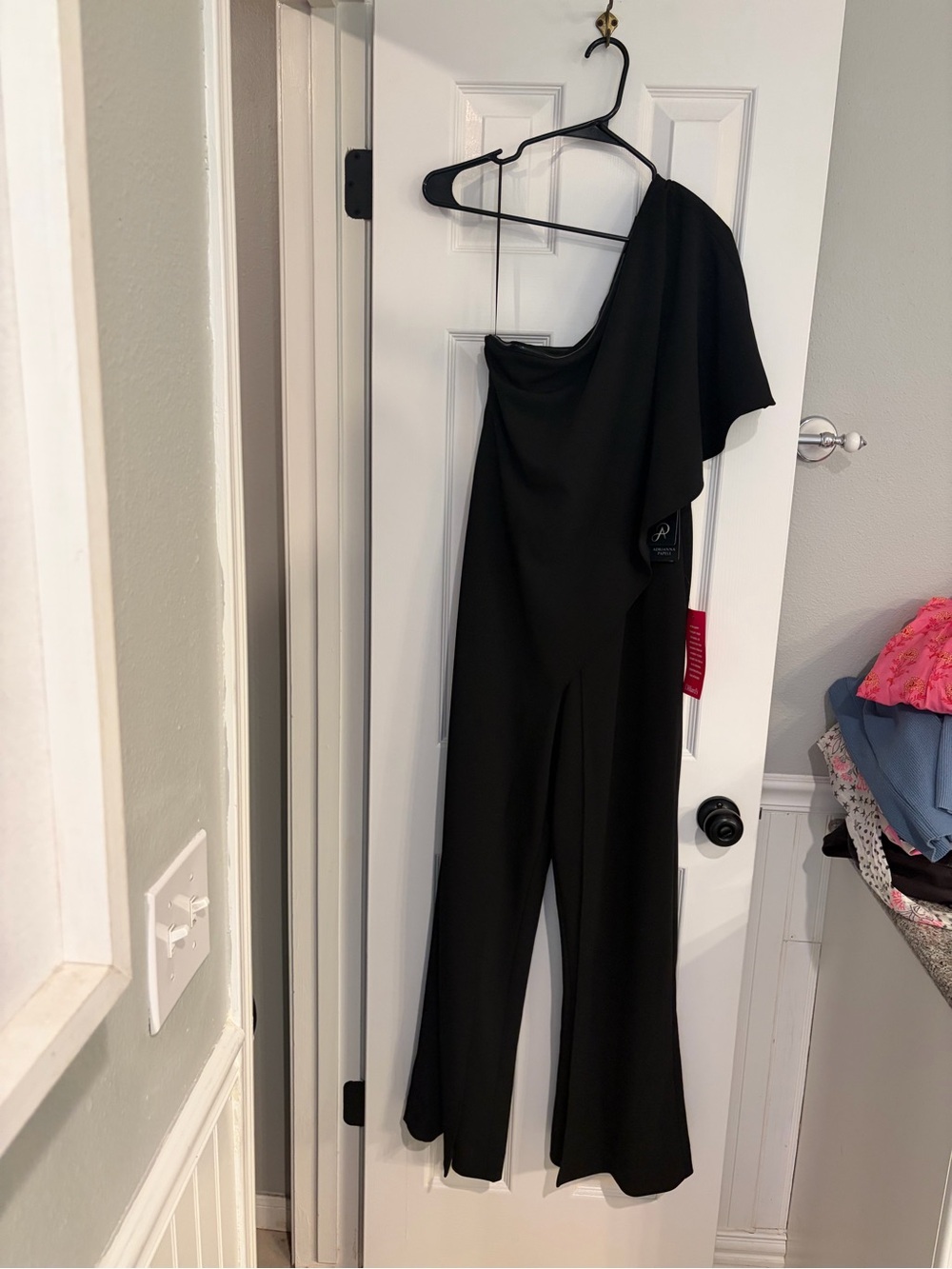 Adrianna Papell One Shoulder Jumpsuit 8 NWT Black Crepe Wide Leg Cape
